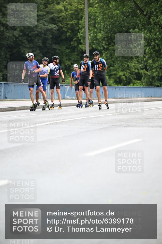 30.06.2024 - hella hamburg halbmarathon Dr. Thomas Lammeyer http://msf.ph/oto/6399178 30.06.2024 08:51:45 Kennedybrücke  meine-sportfotos.de