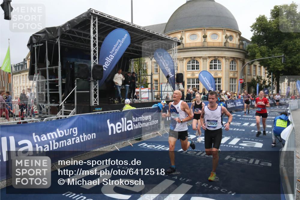 30.06.2024 - hella hamburg halbmarathon Michael Strokosch http://msf.ph/oto/6412518 30.06.2024 10:41:11 Ziel 5767, 6651, 7989, 9642, 11401, 12027 meine-sportfotos.de