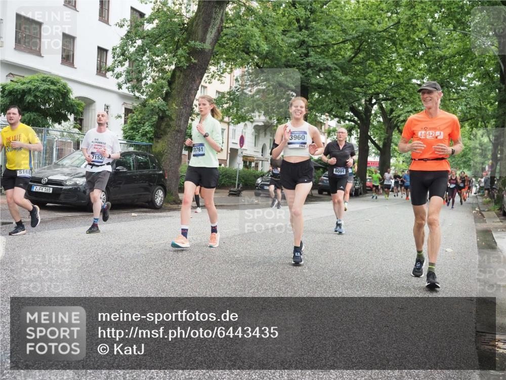 30.06.2024 - hella hamburg halbmarathon KatJ http://msf.ph/oto/6443435 30.06.2024 10:40:28 Laufen KM 15 1480, 2084, 2188, 2461, 2462, 2691, 2726, 2740, 2741, 2947, 3152, 3935, 3960, 3961, 4004, 4881, 5133, 5168, 5529, 5888, 6743, 6993, 7152, 7234, 7235, 7278, 7733, 8043, 8091, 8094, 8100, 8452, 8515, 8555, 8573, 8574, 9347, 9773, 10208, 10717, 10761, 11585, 11706, 11883, 12502, 12533, 13357, 13471 meine-sportfotos.de