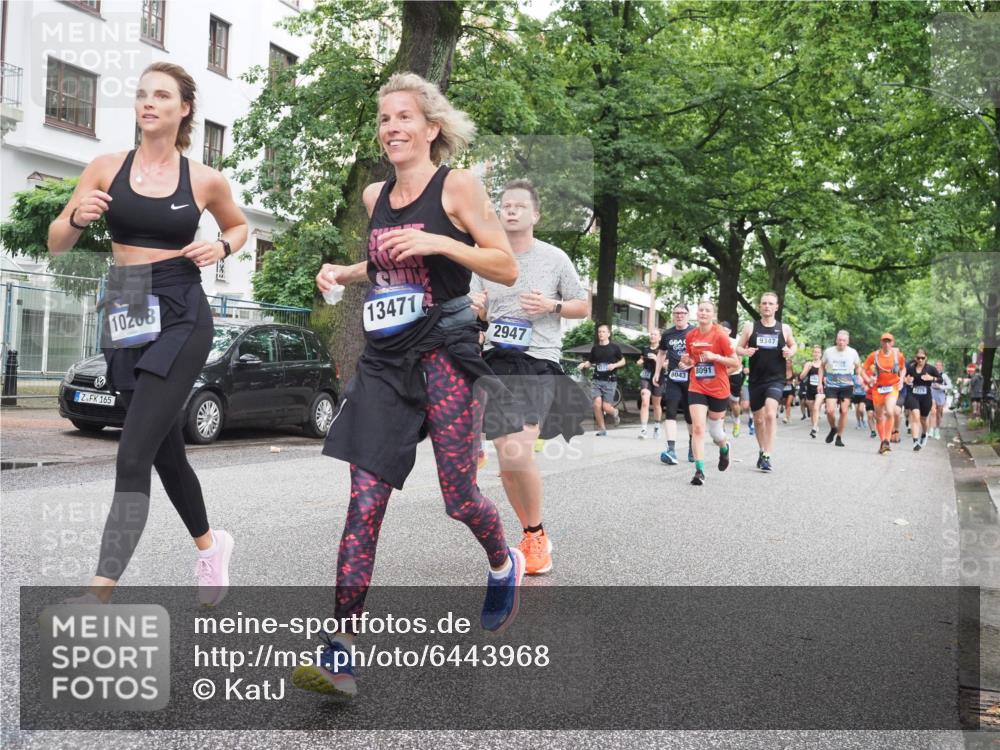 30.06.2024 - hella hamburg halbmarathon KatJ http://msf.ph/oto/6443968 30.06.2024 10:40:36 Laufen KM 15 1266, 1480, 2461, 2462, 2850, 2947, 3069, 3072, 3152, 3168, 3635, 3935, 4398, 5529, 6367, 6743, 6992, 7168, 7278, 7764, 8043, 8048, 8091, 8515, 9347, 9728, 9773, 10189, 10208, 10729, 11294, 11706, 11883, 12533, 13471 meine-sportfotos.de