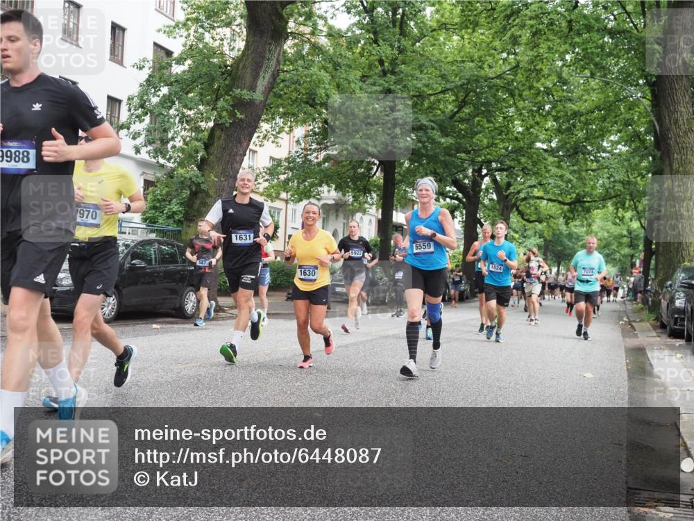 30.06.2024 - hella hamburg halbmarathon KatJ http://msf.ph/oto/6448087 30.06.2024 10:41:08 Laufen KM 15 602, 1372, 1455, 1630, 1631, 1824, 1825, 2569, 3975, 3976, 4325, 4519, 4520, 4795, 4796, 4818, 4929, 5922, 6240, 6559, 7024, 7218, 7712, 7750, 7887, 7970, 8213, 9245, 9303, 9420, 9591, 9988, 11923, 12191, 12205, 12212, 12248, 12250, 13076, 13397 meine-sportfotos.de