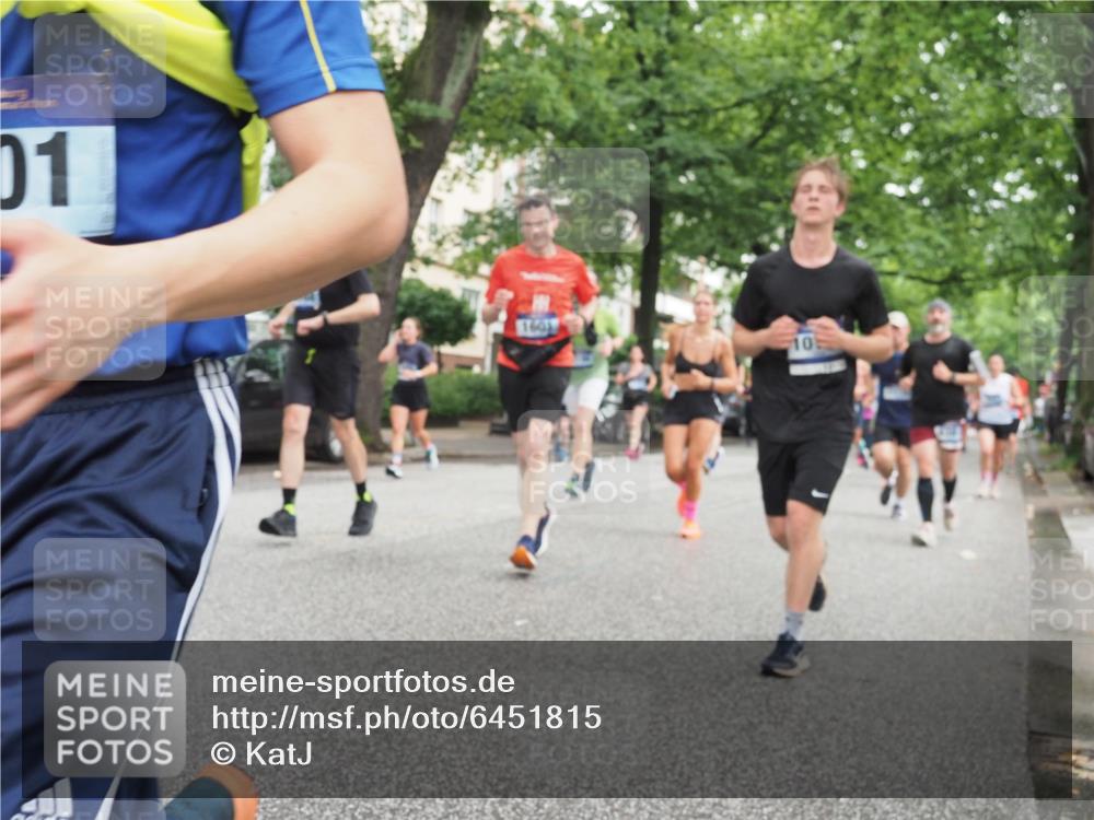 30.06.2024 - hella hamburg halbmarathon KatJ http://msf.ph/oto/6451815 30.06.2024 10:41:46 Laufen KM 15 691, 778, 969, 1062, 1331, 1486, 1517, 1601, 1680, 1690, 2196, 2369, 2388, 2944, 3378, 3506, 3646, 3727, 3729, 3730, 3910, 3911, 4807, 5073, 5701, 6178, 6318, 6378, 6379, 6391, 6597, 6602, 6650, 6669, 6839, 6840, 6899, 7325, 7342, 7347, 7416, 7578, 7685, 8123, 8180, 8426, 8603, 8677, 8761, 8968, 9179, 9334, 9436, 9729, 10029, 10116, 10462, 10687, 10864, 11174, 11176, 11199, 11200, 11238, 11504, 11732, 12013, 13108, 13273, 13359 meine-sportfotos.de