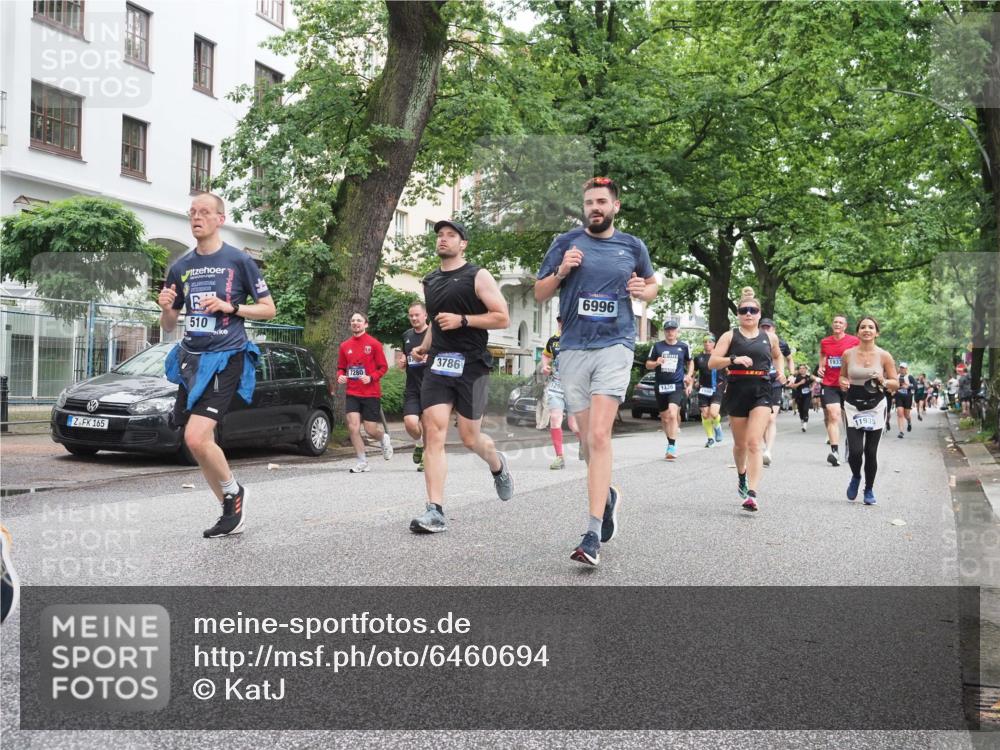 30.06.2024 - hella hamburg halbmarathon KatJ http://msf.ph/oto/6460694 30.06.2024 10:43:31 Laufen KM 15 510, 1298, 1336, 1888, 1937, 2189, 2579, 2701, 2833, 2954, 3060, 3135, 3651, 3786, 3839, 3840, 3959, 4057, 6573, 6614, 6711, 6996, 7280, 8114, 8941, 8943, 9304, 10037, 10171, 10251, 10445, 10988, 11407, 11661, 11669, 11910, 11939, 11985, 13438 meine-sportfotos.de