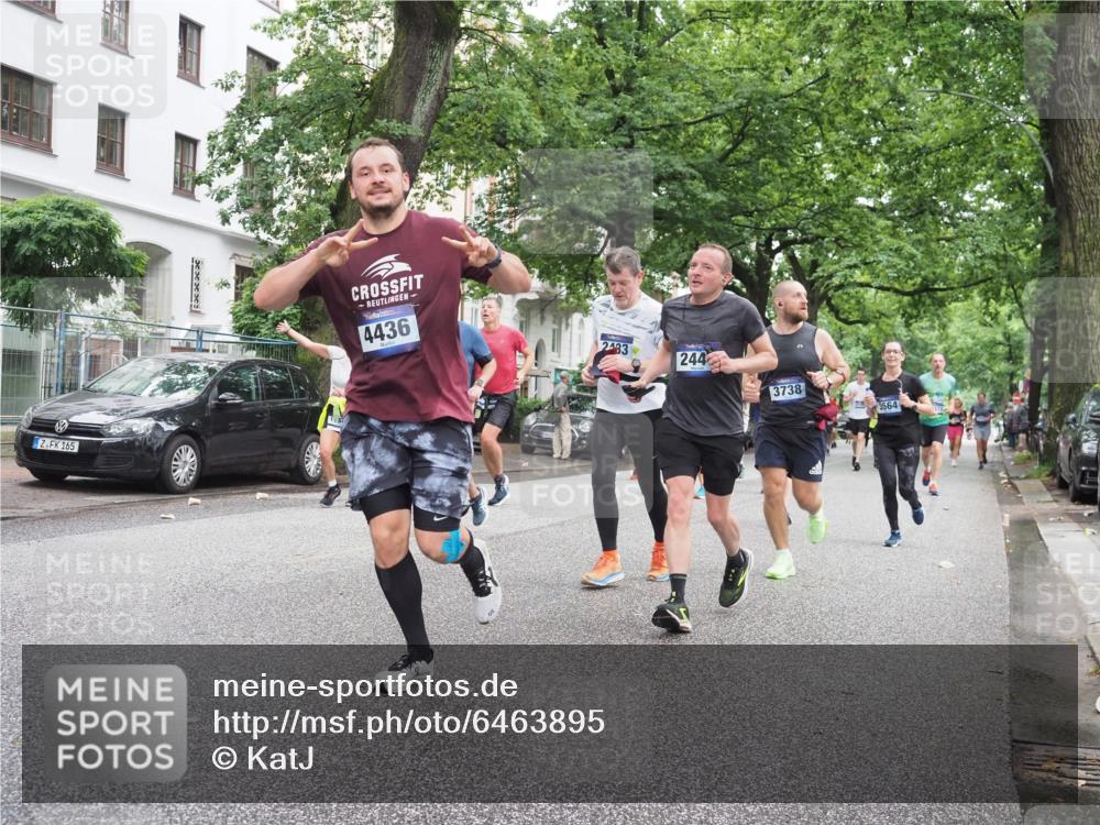 30.06.2024 - hella hamburg halbmarathon KatJ http://msf.ph/oto/6463895 30.06.2024 10:44:05 Laufen KM 15 509, 728, 965, 2433, 2446, 2773, 3100, 3391, 3564, 3738, 3941, 4436, 4593, 4595, 5155, 5156, 5734, 5737, 6150, 6955, 6956, 7018, 7116, 7243, 8455, 8619, 9170, 9643, 10075, 10826, 11300, 11324, 11325, 11466, 11479, 11495, 12175, 12340, 13035, 13384, 13472 meine-sportfotos.de