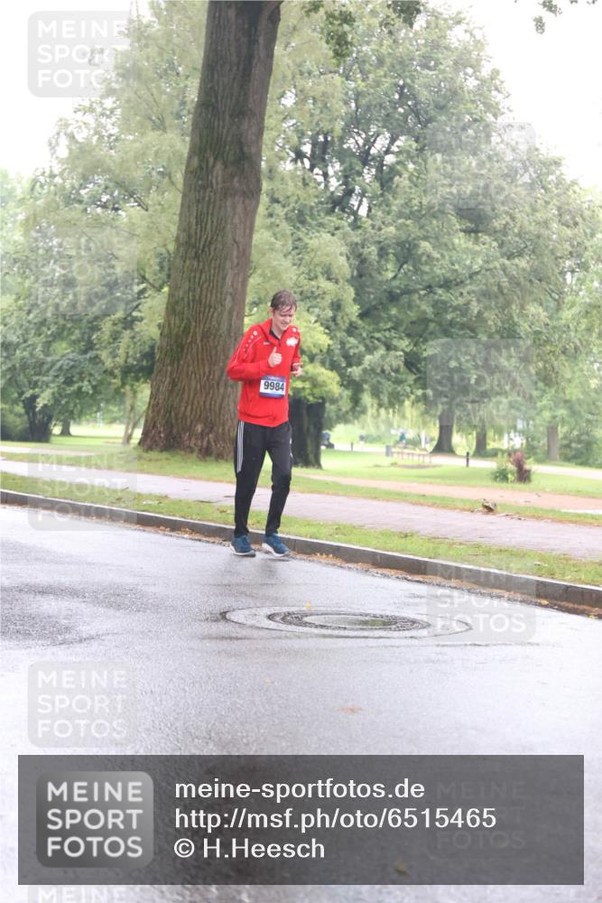 30.06.2024 - hella hamburg halbmarathon H.Heesch http://msf.ph/oto/6515465 30.06.2024 12:24:46 Zwischen KM18-KM19 2460, 4048, 6005, 6633, 6634, 7159, 9717, 9984, 11687, 12184, 13127 meine-sportfotos.de