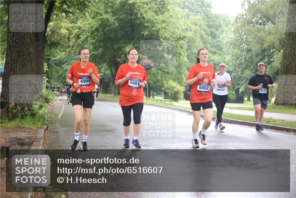 30.06.2024 - hella hamburg halbmarathon H.Heesch http://msf.ph/oto/6516607 30.06.2024 12:25:06 Zwischen KM18-KM19 1965, 2504, 4067, 4999, 5001, 5002, 9374, 11341 meine-sportfotos.de