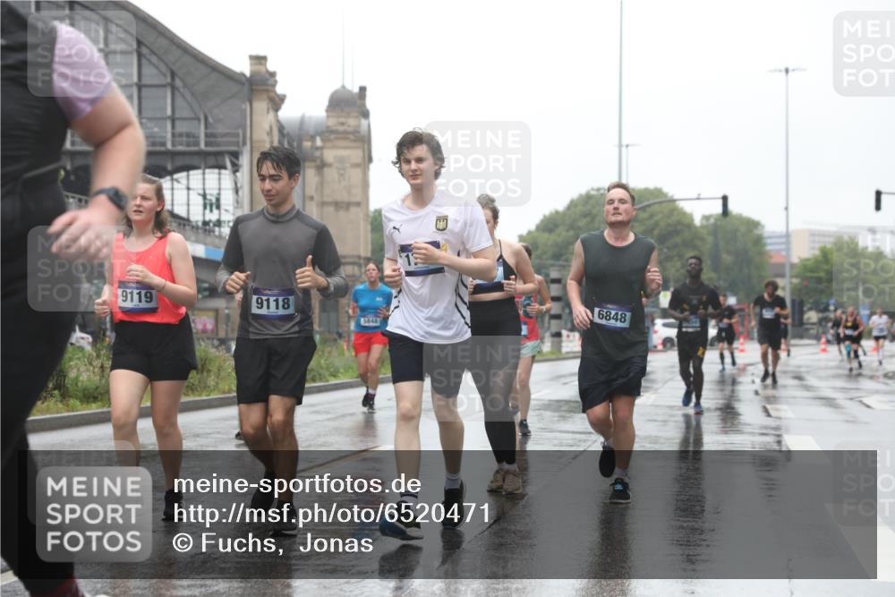30.06.2024 - hella hamburg halbmarathon Fuchs,  Jonas http://msf.ph/oto/6520471 30.06.2024 12:27:31 20KM 1713, 4046, 5399, 5566, 9351, 10051, 11547, 11665 meine-sportfotos.de