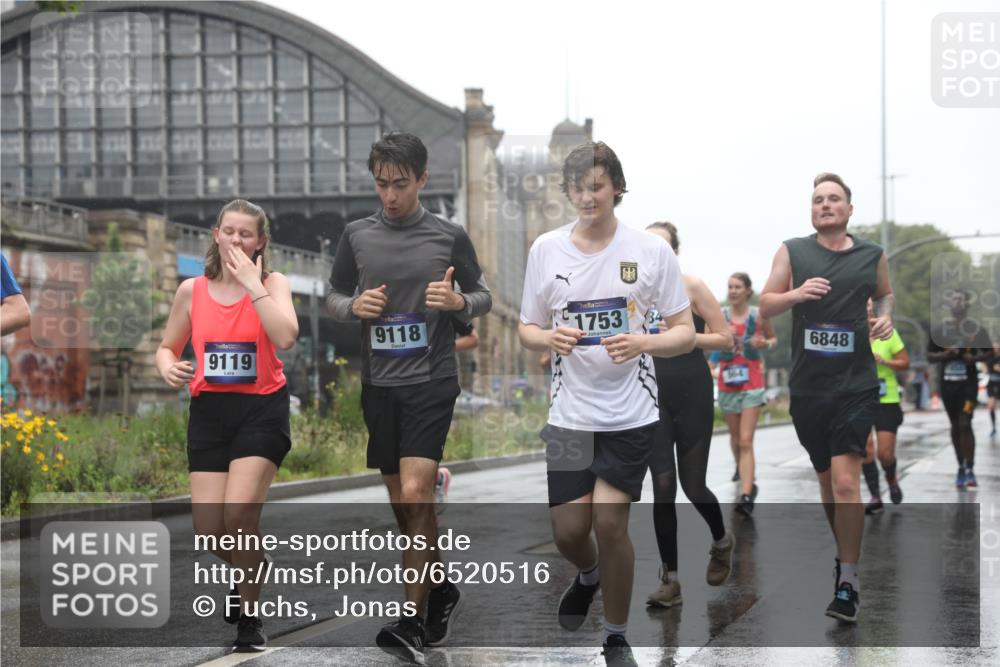 30.06.2024 - hella hamburg halbmarathon Fuchs,  Jonas http://msf.ph/oto/6520516 30.06.2024 12:27:32 20KM 1713, 1753, 4046, 5399, 5566, 9118, 9119, 9351, 10051, 11547, 11665 meine-sportfotos.de