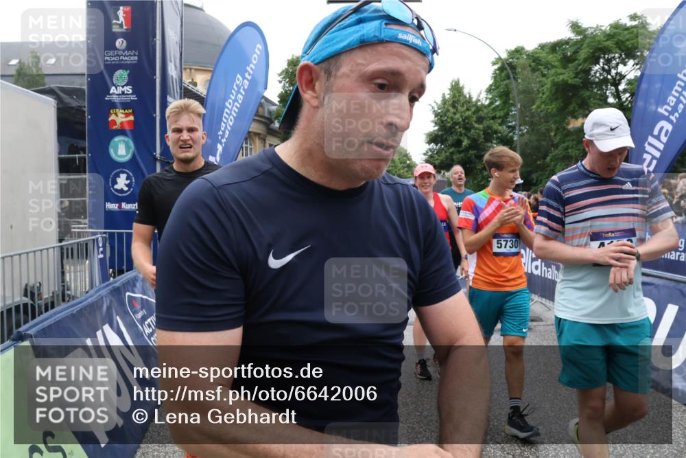 30.06.2024 - hella hamburg halbmarathon Lena Gebhardt http://msf.ph/oto/6642006 30.06.2024 11:11:19 Ziel 851, 1011, 1538, 2595, 2607, 3321, 4158, 4327, 4334, 5005, 5117, 5730, 6059, 6202, 7052, 7243, 8184, 8384, 8903, 8961, 9031, 9869, 9943, 10532, 10535, 10661, 10878, 11238, 11867, 12288, 12290, 13174, 13270 meine-sportfotos.de