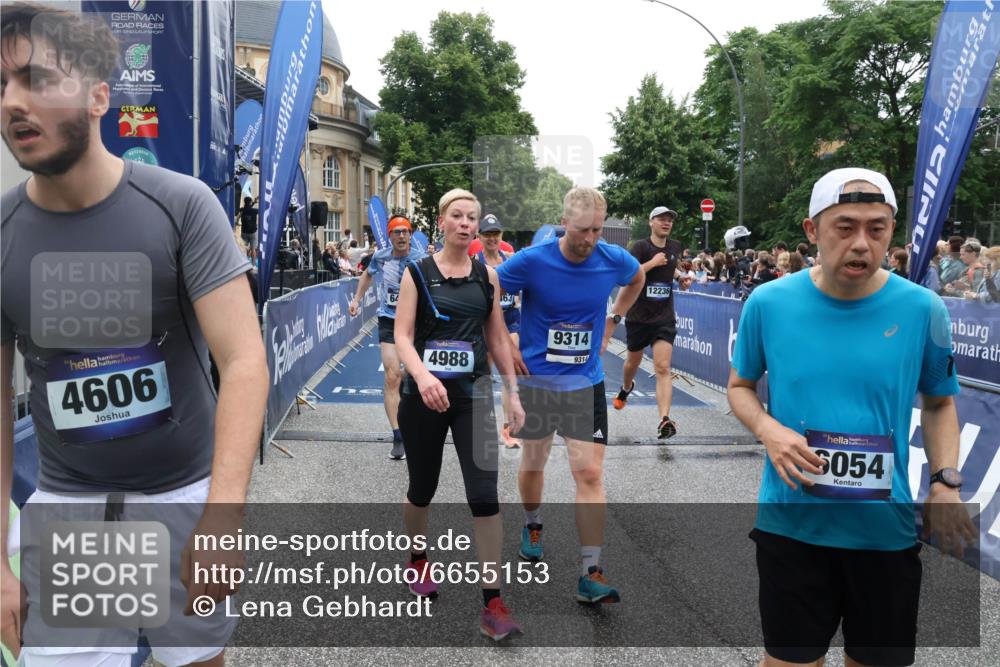 30.06.2024 - hella hamburg halbmarathon Lena Gebhardt http://msf.ph/oto/6655153 30.06.2024 11:12:42 Ziel 2872, 4988, 5211, 5779, 6054, 6302, 6327, 6462, 6463, 7651, 7702, 8213, 8325, 8512, 9144, 9314, 9371, 9503, 9977, 11416, 12236 meine-sportfotos.de