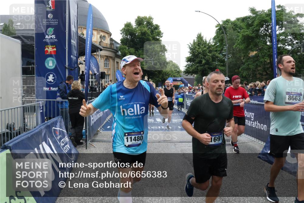 30.06.2024 - hella hamburg halbmarathon Lena Gebhardt http://msf.ph/oto/6656383 30.06.2024 11:12:51 Ziel 1386, 1515, 1691, 2728, 5091, 5779, 8213, 8217, 8374, 8663, 9038, 9144, 9371, 11416, 11480, 11927, 12158, 12533, 13223 meine-sportfotos.de