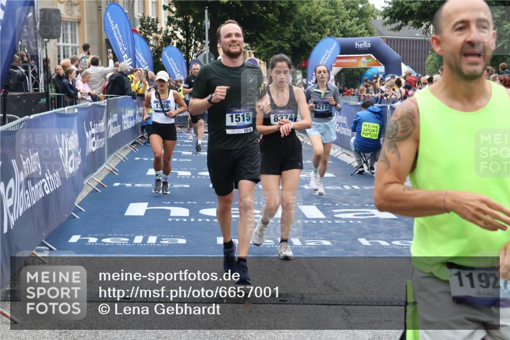 30.06.2024 - hella hamburg halbmarathon Lena Gebhardt http://msf.ph/oto/6657001 30.06.2024 11:12:55 Ziel 985, 1372, 1386, 1515, 1691, 2728, 5091, 5712, 7694, 8217, 8374, 8657, 8663, 9038, 10280, 11480, 11927, 12158, 12281, 12533, 13223, 13248 meine-sportfotos.de