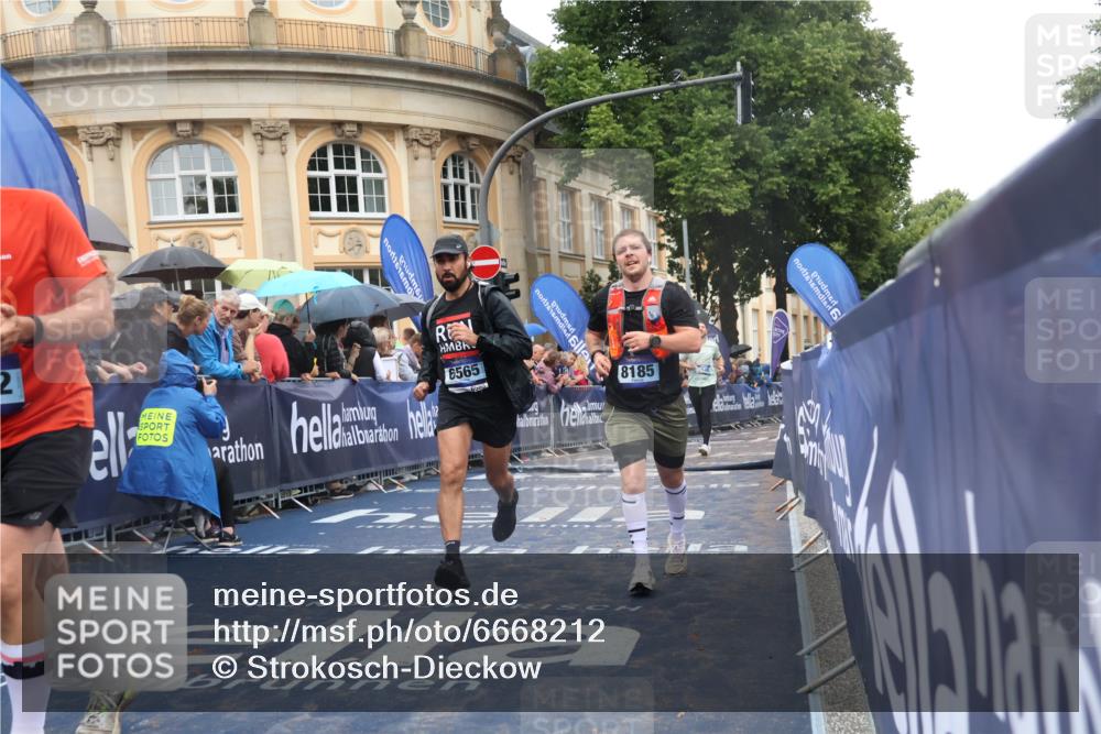 30.06.2024 - hella hamburg halbmarathon Strokosch-Dieckow http://msf.ph/oto/6668212 30.06.2024 11:45:19 Ziel 1174, 3965, 3966, 4164, 5592, 5669, 5672, 5880, 5948, 5994, 6565, 6916, 7034, 7451, 8185, 8396, 8397, 9322, 9553, 10338, 10604, 11862, 12168, 12481, 13168 meine-sportfotos.de