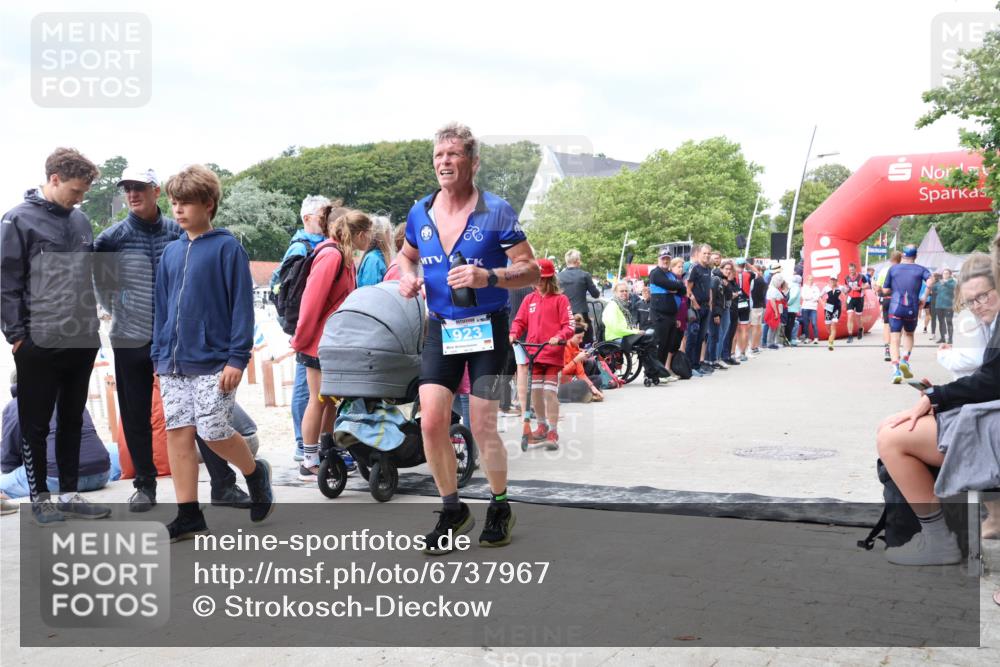 04.08.2024 - OstseeMan Strokosch-Dieckow http://msf.ph/oto/6737967 04.08.2024 15:04:27 Laufen 144, 306, 352, 805, 821, 848, 861, 923, 954 meine-sportfotos.de