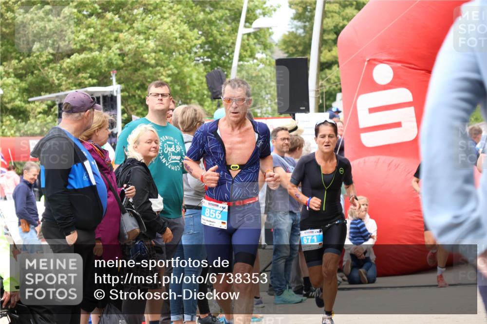 04.08.2024 - OstseeMan Strokosch-Dieckow http://msf.ph/oto/6738353 04.08.2024 15:06:48 Laufen 2, 13, 131, 147, 535, 671, 856, 903, 1286 meine-sportfotos.de