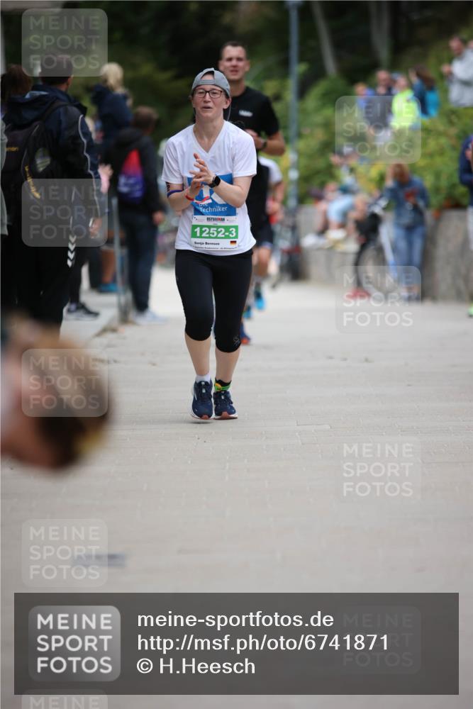 04.08.2024 - OstseeMan H.Heesch http://msf.ph/oto/6741871 04.08.2024 15:04:09 Laufen 614, 928, 930, 1101, 1124, 1156, 1167, 1190, 1200, 1252 meine-sportfotos.de