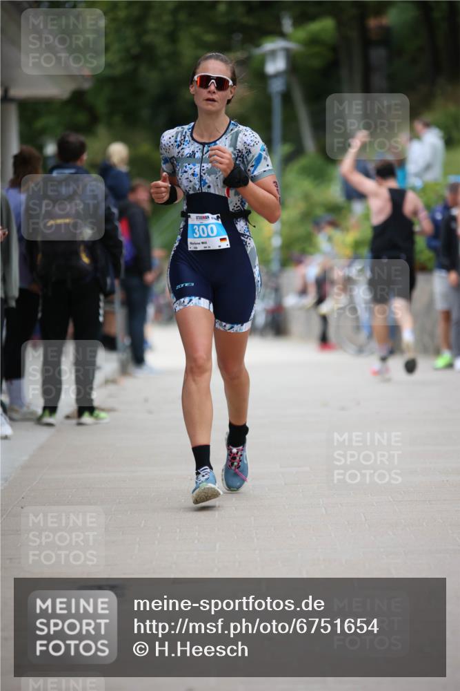 04.08.2024 - OstseeMan H.Heesch http://msf.ph/oto/6751654 04.08.2024 15:04:23 Laufen 24, 26, 38, 300, 614, 928, 930, 1101, 1167, 1200, 1217 meine-sportfotos.de
