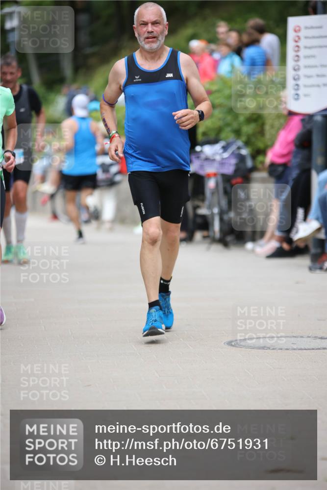 04.08.2024 - OstseeMan H.Heesch http://msf.ph/oto/6751931 04.08.2024 15:04:59 Laufen 451, 685, 805, 902, 924, 927, 962, 1188, 1269 meine-sportfotos.de