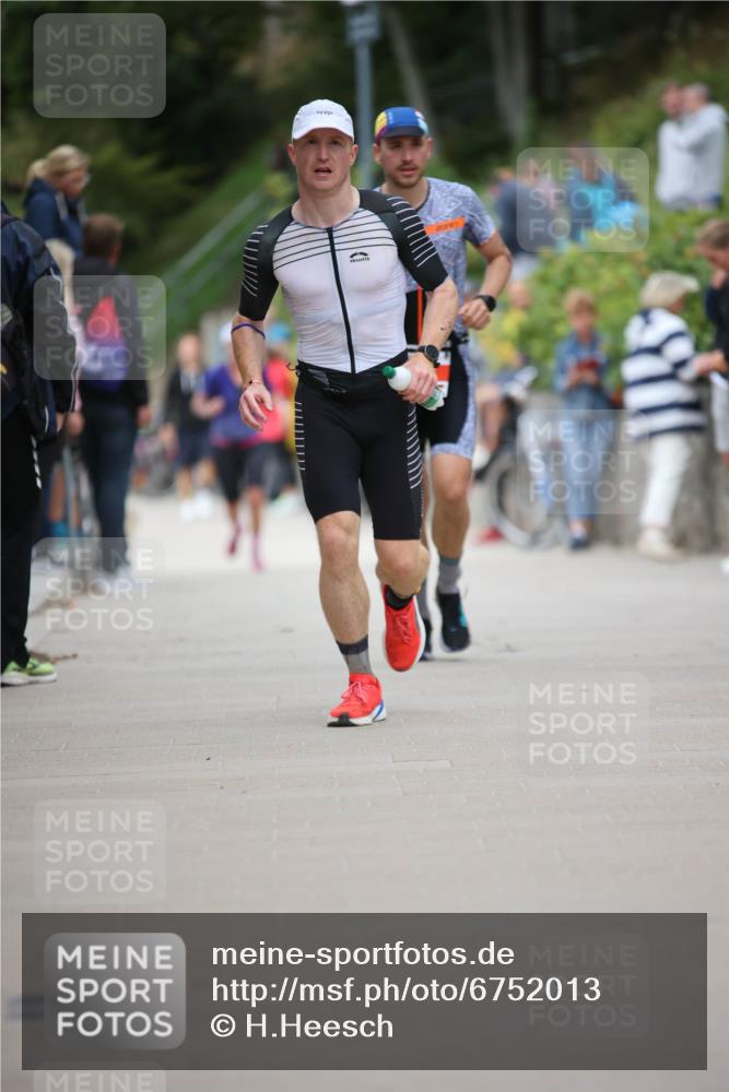 04.08.2024 - OstseeMan H.Heesch http://msf.ph/oto/6752013 04.08.2024 15:05:08 Laufen 30, 135, 792, 805, 924, 962, 1188, 1269 meine-sportfotos.de