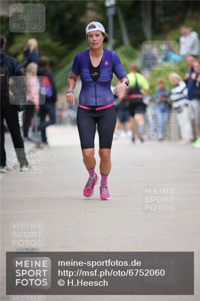 04.08.2024 - OstseeMan H.Heesch http://msf.ph/oto/6752060 04.08.2024 15:05:18 Laufen 30, 135, 706, 792 meine-sportfotos.de