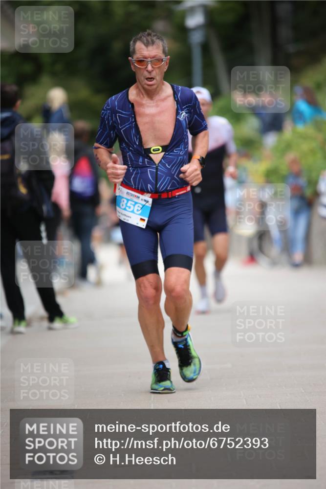 04.08.2024 - OstseeMan H.Heesch http://msf.ph/oto/6752393 04.08.2024 15:05:57 Laufen 671, 856, 944, 1176, 1246, 1288 meine-sportfotos.de