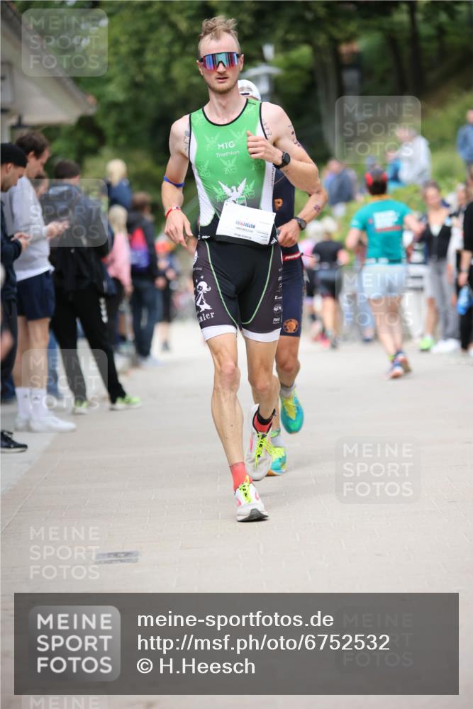 04.08.2024 - OstseeMan H.Heesch http://msf.ph/oto/6752532 04.08.2024 15:06:10 Laufen 2, 117, 131, 170, 671, 863, 916, 1112, 1140, 1286, 1288 meine-sportfotos.de