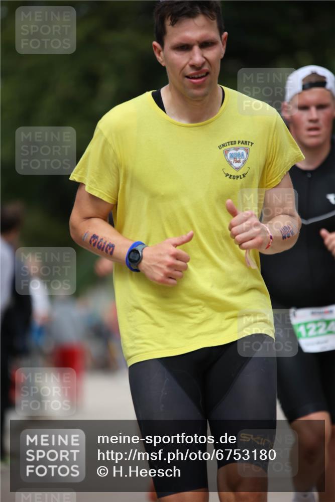 04.08.2024 - OstseeMan H.Heesch http://msf.ph/oto/6753180 04.08.2024 15:07:50 Laufen 91, 184, 393, 900, 1162, 1204, 1224, 1243 meine-sportfotos.de