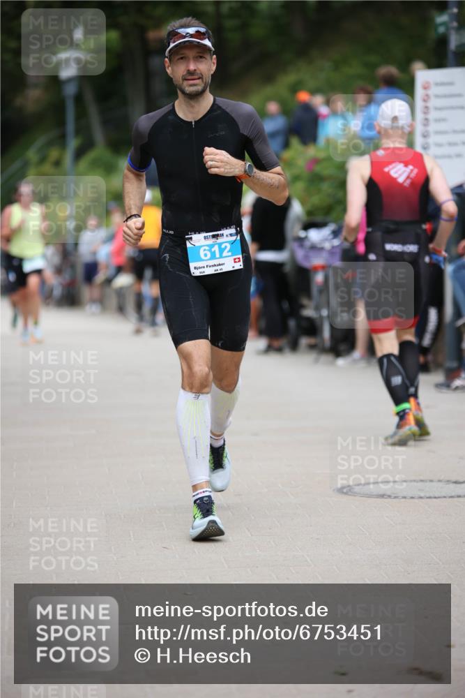 04.08.2024 - OstseeMan H.Heesch http://msf.ph/oto/6753451 04.08.2024 15:09:17 Laufen 32, 165, 409, 612, 893, 1185, 1274 meine-sportfotos.de