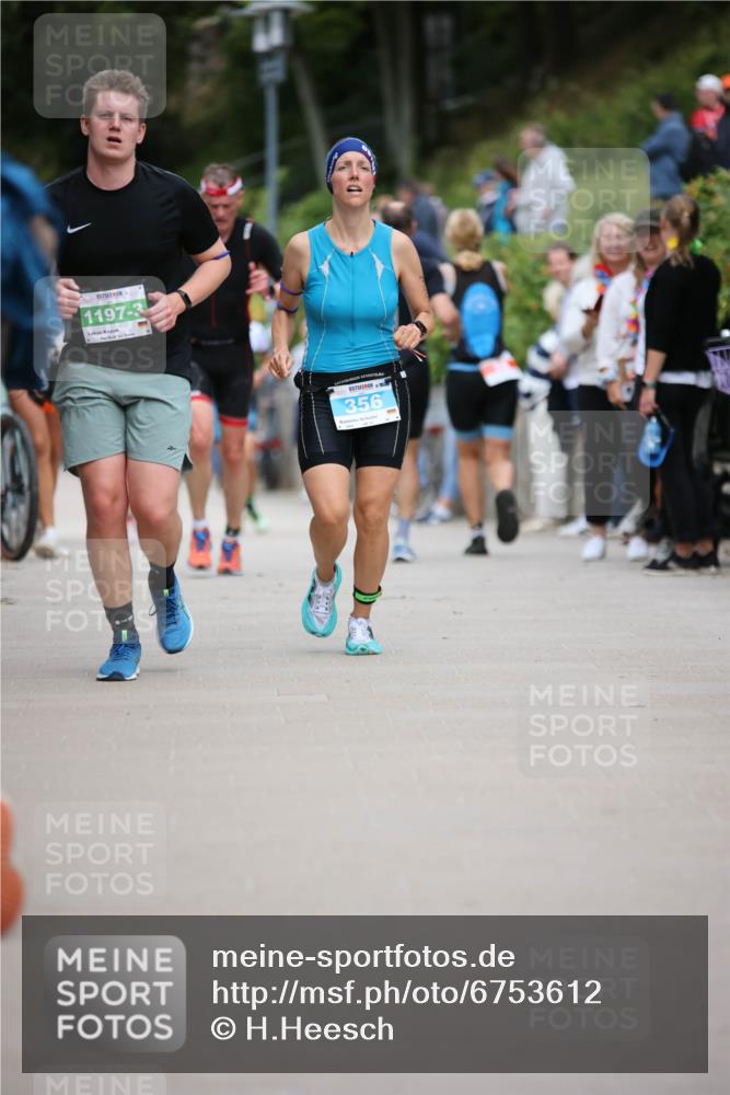 04.08.2024 - OstseeMan H.Heesch http://msf.ph/oto/6753612 04.08.2024 15:09:59 Laufen 79, 356, 502, 826, 886, 987, 1179, 1197 meine-sportfotos.de