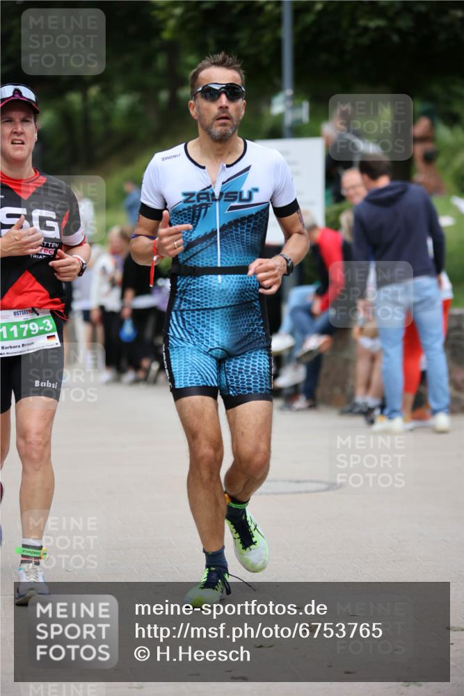 04.08.2024 - OstseeMan H.Heesch http://msf.ph/oto/6753765 04.08.2024 15:10:08 Laufen 79, 169, 356, 465, 485, 826, 886, 907, 913, 987, 987, 1179, 1197 meine-sportfotos.de