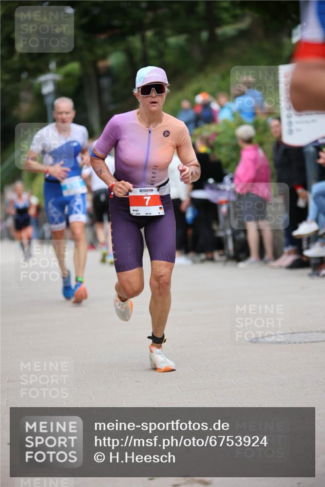 04.08.2024 - OstseeMan H.Heesch http://msf.ph/oto/6753924 04.08.2024 15:10:20 Laufen 7, 72, 169, 465, 485, 839, 907, 913, 987, 1175 meine-sportfotos.de