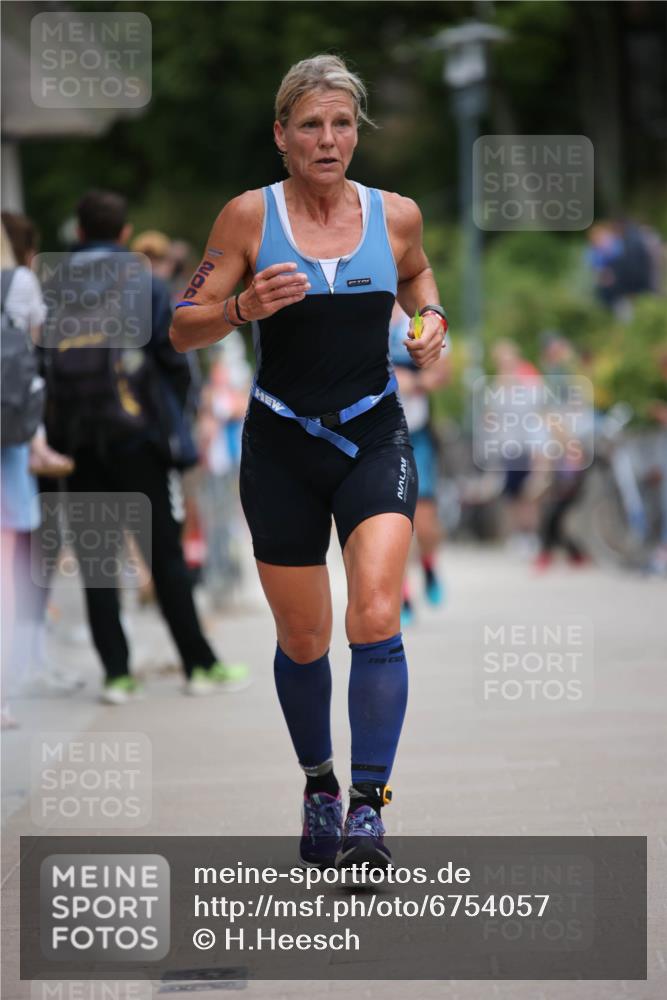 04.08.2024 - OstseeMan H.Heesch http://msf.ph/oto/6754057 04.08.2024 15:10:30 Laufen 7, 200, 800, 808, 839, 892, 1145, 1175 meine-sportfotos.de