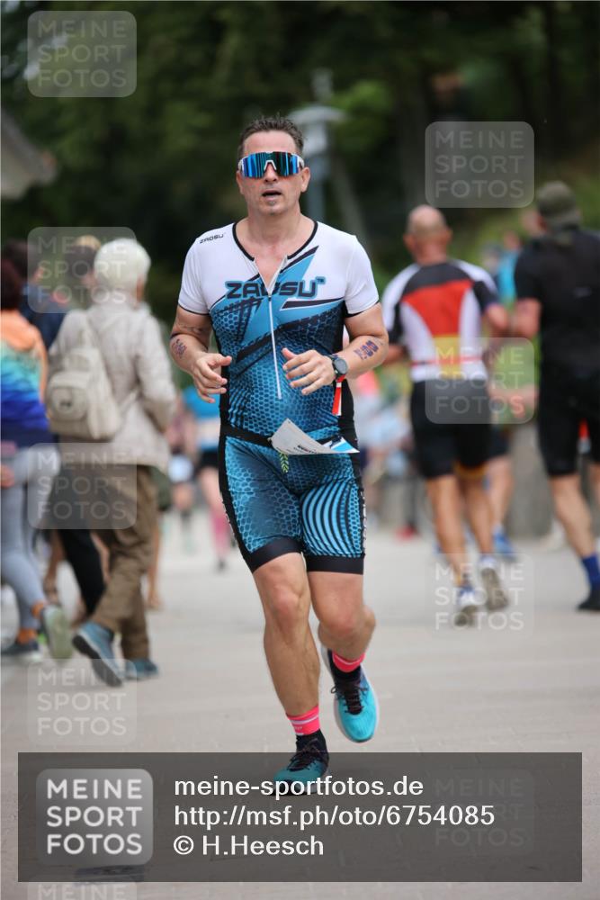 04.08.2024 - OstseeMan H.Heesch http://msf.ph/oto/6754085 04.08.2024 15:10:34 Laufen 195, 200, 800, 808, 892, 1145, 1175 meine-sportfotos.de