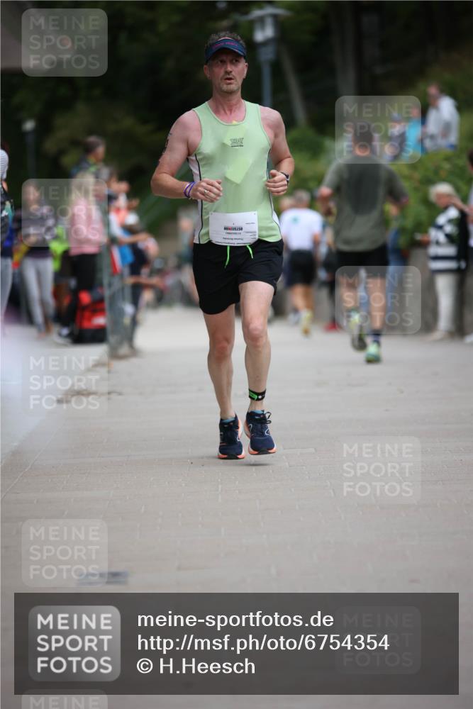 04.08.2024 - OstseeMan H.Heesch http://msf.ph/oto/6754354 04.08.2024 15:11:16 Laufen 291, 382, 631, 1119, 1186 meine-sportfotos.de