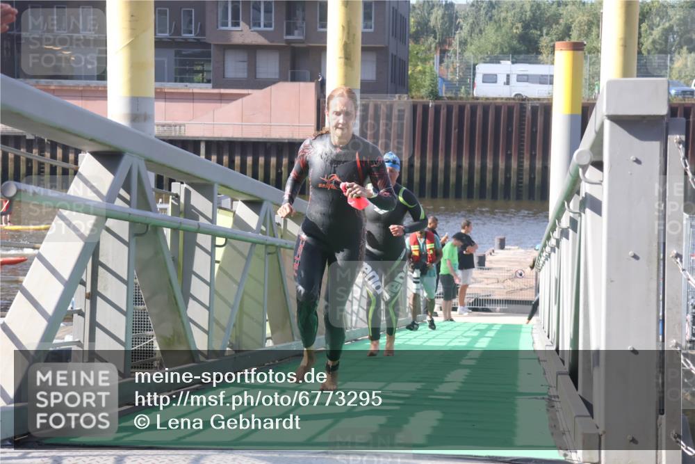 11.08.2024 - GEWOBA Citytriathlon Bremen Lena Gebhardt http://msf.ph/oto/6773295 11.08.2024 10:07:48 Schwimmen 8, 59, 75, 87, 95, 106 meine-sportfotos.de