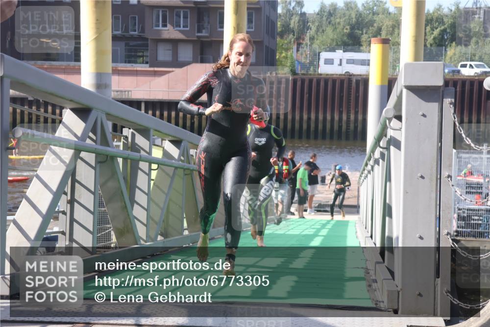 11.08.2024 - GEWOBA Citytriathlon Bremen Lena Gebhardt http://msf.ph/oto/6773305 11.08.2024 10:07:48 Schwimmen 8, 59, 75, 87, 95, 106 meine-sportfotos.de