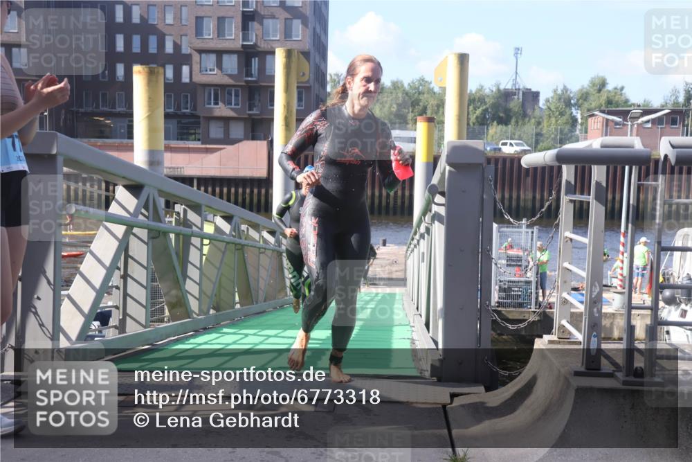 11.08.2024 - GEWOBA Citytriathlon Bremen Lena Gebhardt http://msf.ph/oto/6773318 11.08.2024 10:07:49 Schwimmen 8, 59, 75, 87, 96, 106 meine-sportfotos.de