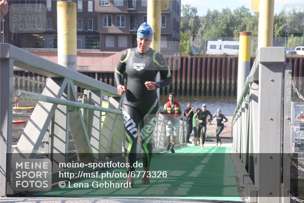 11.08.2024 - GEWOBA Citytriathlon Bremen Lena Gebhardt http://msf.ph/oto/6773326 11.08.2024 10:07:51 Schwimmen 7, 8, 59, 75, 79, 87, 96, 106 meine-sportfotos.de