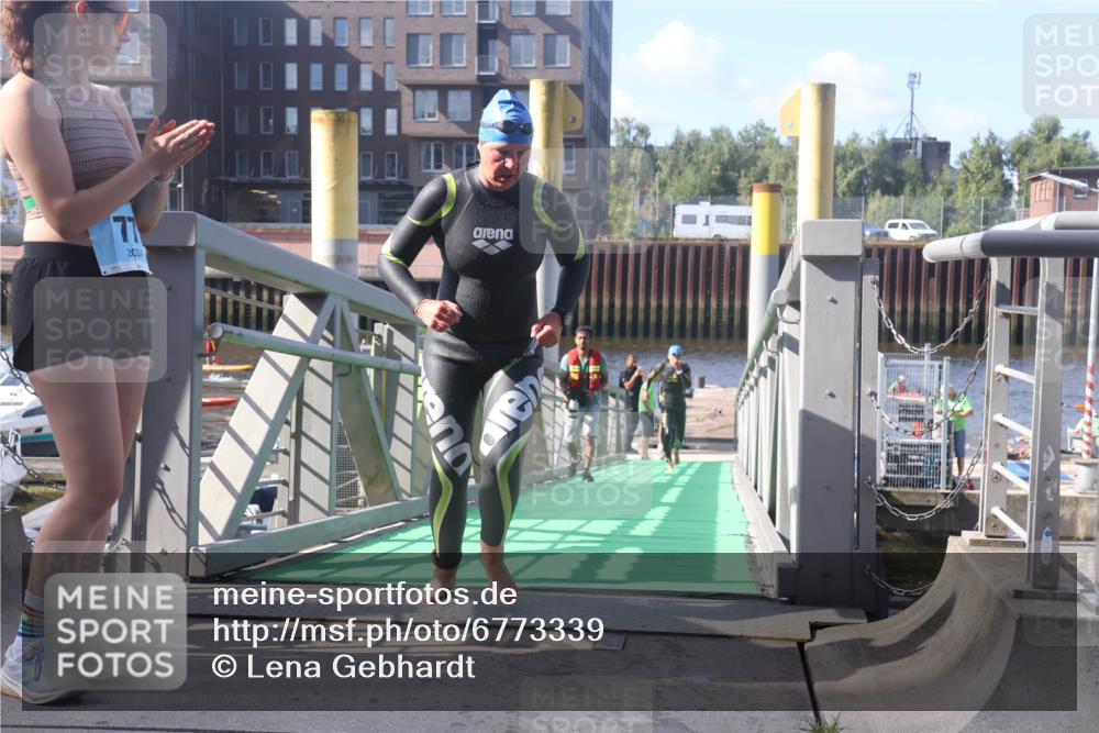 11.08.2024 - GEWOBA Citytriathlon Bremen Lena Gebhardt http://msf.ph/oto/6773339 11.08.2024 10:07:51 Schwimmen 7, 8, 59, 75, 79, 87, 96, 106 meine-sportfotos.de