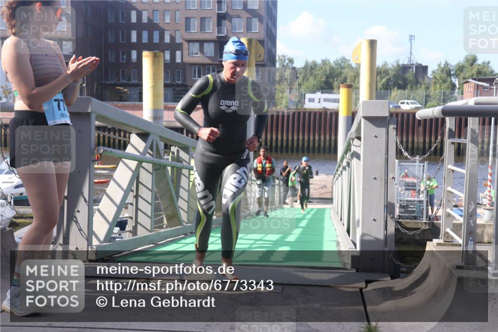 11.08.2024 - GEWOBA Citytriathlon Bremen Lena Gebhardt http://msf.ph/oto/6773343 11.08.2024 10:07:52 Schwimmen 7, 8, 59, 75, 79, 87, 96, 106 meine-sportfotos.de