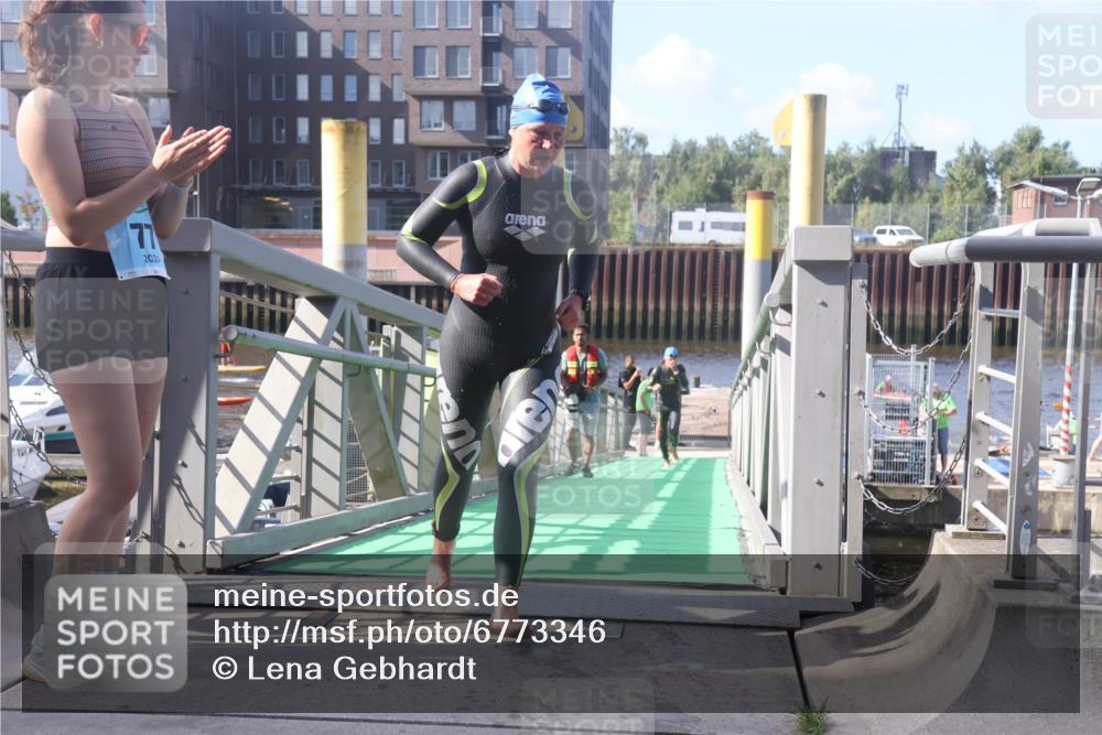 11.08.2024 - GEWOBA Citytriathlon Bremen Lena Gebhardt http://msf.ph/oto/6773346 11.08.2024 10:07:52 Schwimmen 7, 8, 59, 75, 79, 87, 96, 106 meine-sportfotos.de