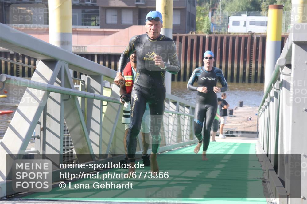 11.08.2024 - GEWOBA Citytriathlon Bremen Lena Gebhardt http://msf.ph/oto/6773366 11.08.2024 10:07:56 Schwimmen 7, 8, 59, 75, 79, 87, 96, 106 meine-sportfotos.de