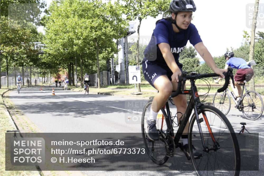 11.08.2024 - GEWOBA Citytriathlon Bremen H.Heesch http://msf.ph/oto/6773373 11.08.2024 13:24:00 Radfahren 275, 344, 501, 577, 627, 635, 669, 674, 705, 712 meine-sportfotos.de