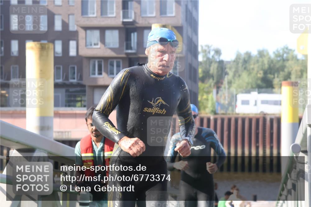 11.08.2024 - GEWOBA Citytriathlon Bremen Lena Gebhardt http://msf.ph/oto/6773374 11.08.2024 10:07:57 Schwimmen 3, 7, 8, 75, 79, 87, 96, 106 meine-sportfotos.de