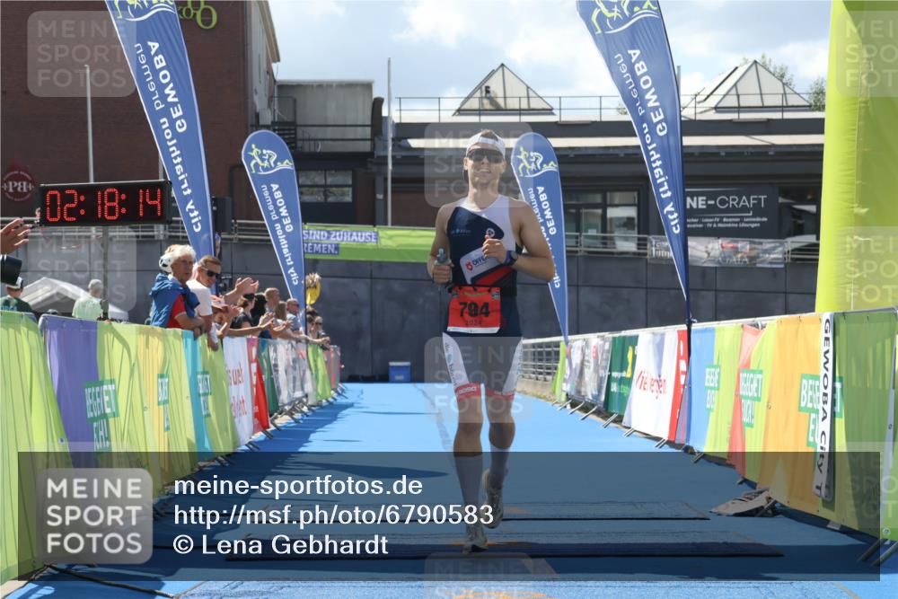 11.08.2024 - GEWOBA Citytriathlon Bremen Lena Gebhardt http://msf.ph/oto/6790583 11.08.2024 13:18:11 Ziel 794 meine-sportfotos.de