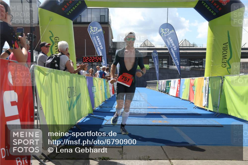 11.08.2024 - GEWOBA Citytriathlon Bremen Lena Gebhardt http://msf.ph/oto/6790900 11.08.2024 13:22:51 Ziel 751, 857 meine-sportfotos.de