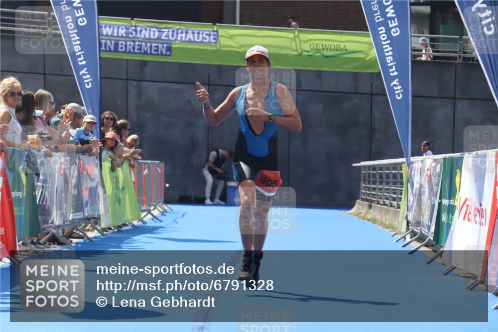 11.08.2024 - GEWOBA Citytriathlon Bremen Lena Gebhardt http://msf.ph/oto/6791328 11.08.2024 13:28:05 Ziel 799, 905 meine-sportfotos.de