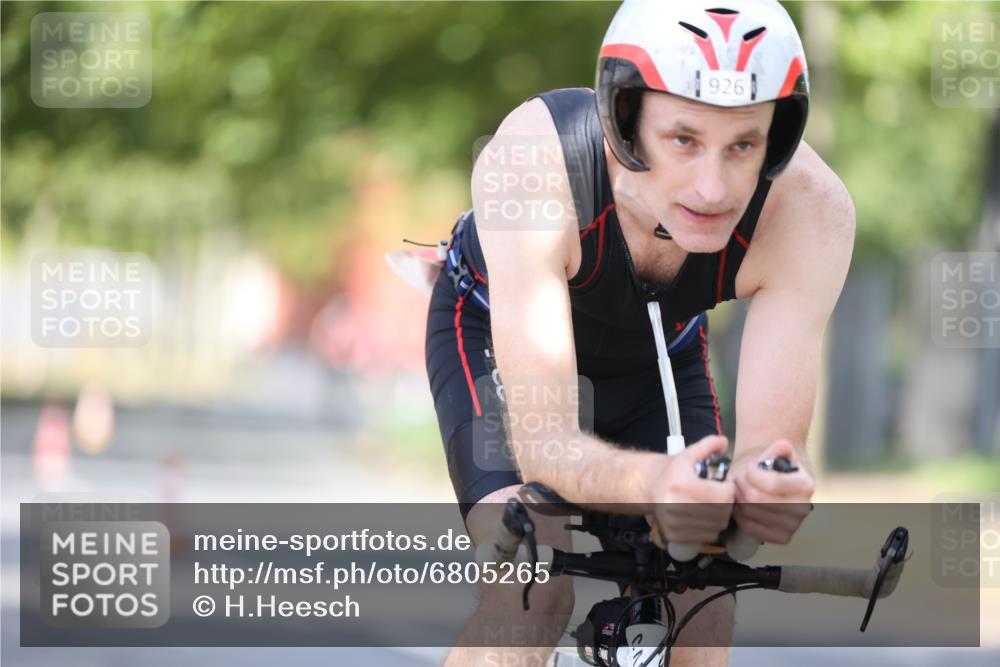 11.08.2024 - GEWOBA Citytriathlon Bremen H.Heesch http://msf.ph/oto/6805265 11.08.2024 12:20:04 Radfahren 770, 783, 845, 877, 903, 911, 926, 1040 meine-sportfotos.de