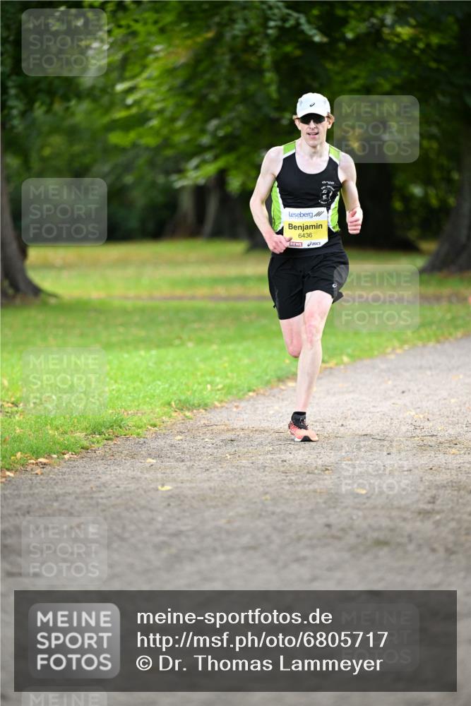 25.08.2024 - 20. Blankeneser Heldenlauf Dr. Thomas Lammeyer http://msf.ph/oto/6805717 25.08.2024 10:03:25 Laufen 6436 meine-sportfotos.de