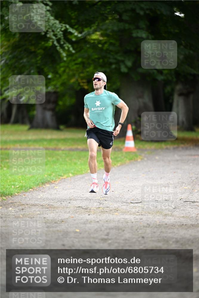 25.08.2024 - 20. Blankeneser Heldenlauf Dr. Thomas Lammeyer http://msf.ph/oto/6805734 25.08.2024 10:03:55 Laufen  meine-sportfotos.de